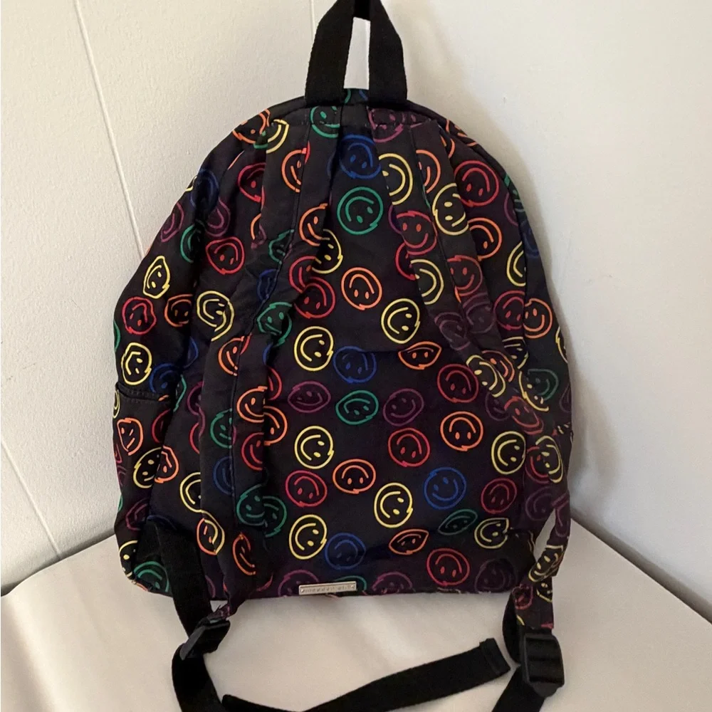 Madden Girl Backpack Kids One Size Black Good Rainbow Smiley Face Print Retro